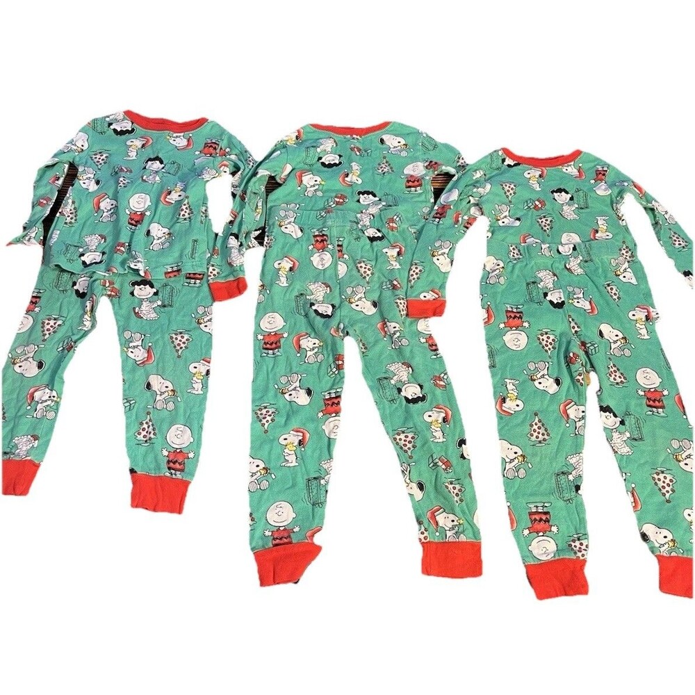 Peanuts Snoopy Christmas Pajamas Lot 3 Sets Toddler 4T 5T Holiday Sleepwear
